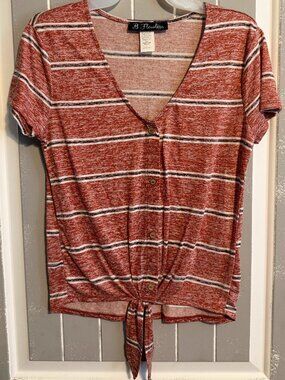 B Flawless Juniors Short Sleeve Front Tie Shirt Stripes Red White Black L NWOT